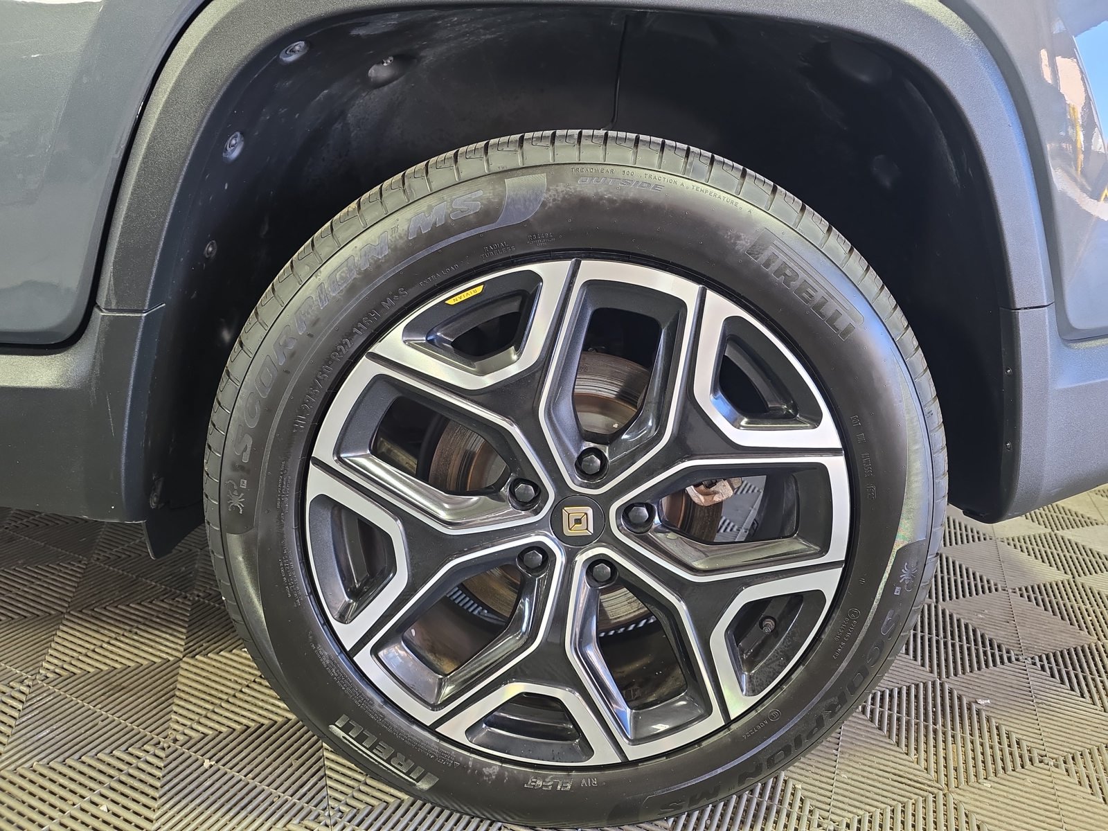 Used 2024 Rivian R1T Adventure Dual AWD/4WD image 10