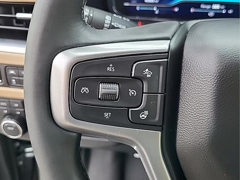 Used 2024 Chevrolet Tahoe Premier AWD/4WD image 17