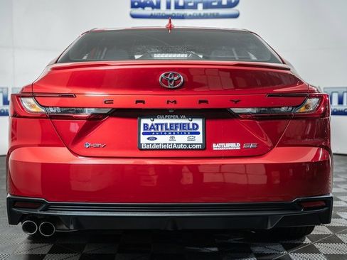Certified 2025 Toyota Camry SE image 5