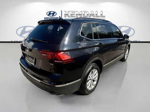 Used 2018 Volkswagen Tiguan SE FWD image 6