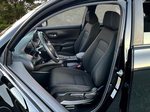 Used 2023 Honda HR-V Sport image 23
