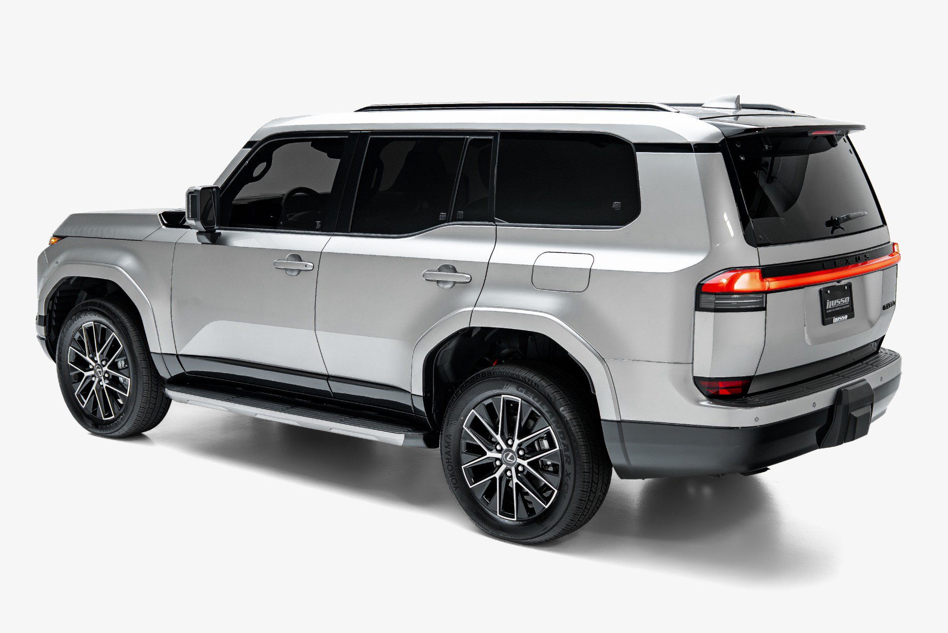Used 2026 Lexus GX 550 w/ Accessory Package (2T) AWD/4WD image 11