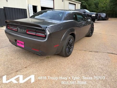 Used 2022 Dodge Challenger R/T Scat Pack RWD image 11