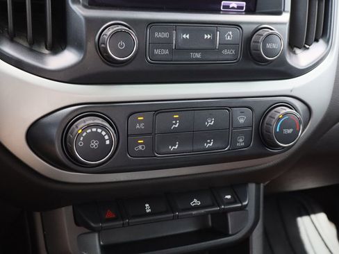 Used 2018 Chevrolet Colorado LT w/ Redline Special Edition image 16