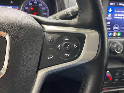 Used 2024 GMC Terrain SLT FWD image 23