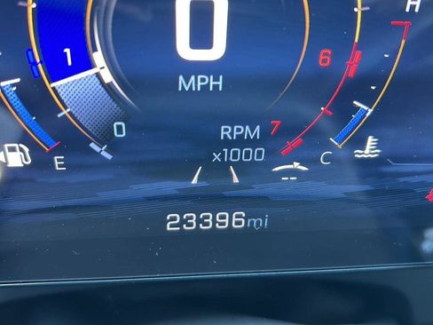 Used 2024 Chevrolet Traverse Z71 image 14