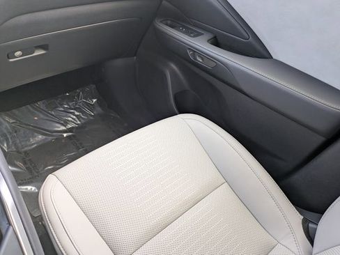 Used 2026 Lexus TX 350 FWD w/ Technology Package image 17