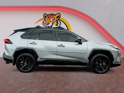 Used 2024 Toyota RAV4 XSE w/ Advanced Technology Package AWD/4WD image 4