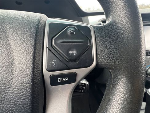 Used 2017 Toyota Tundra SR5 image 16