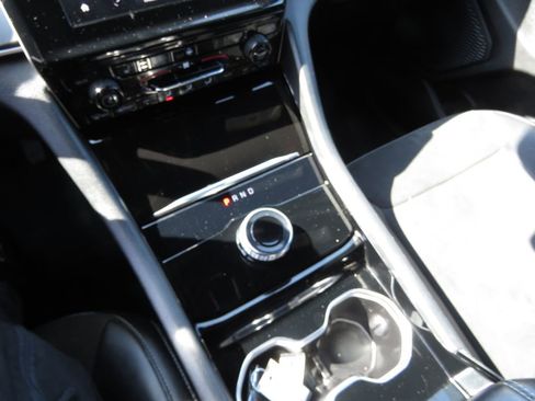 Used 2023 Jeep Grand Cherokee L Laredo image 26