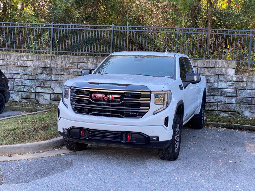 Used 2023 GMC Sierra 1500 AT4 w/ AT4 Premium Package AWD/4WD image 3