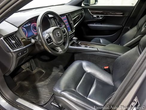 Used 2018 Volvo S90 T5 Momentum w/ Convenience Package AWD/4WD image 11