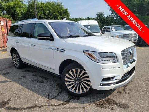 Used 2019 Lincoln Navigator Reserve AWD/4WD image 1