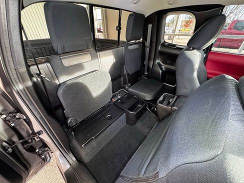 Used 2022 Toyota Tacoma SR5 image 57