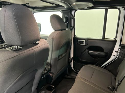 Certified 2024 Jeep Wrangler Sport S image 19