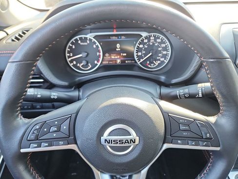 Certified 2023 Nissan Sentra SR w/ SR Premium Package image 20