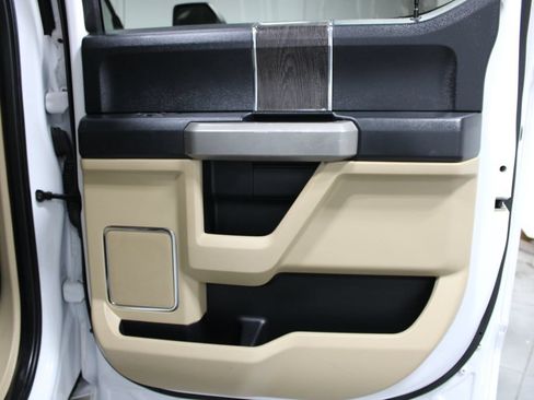 Used 2021 Ford F250 Lariat AWD/4WD image 32