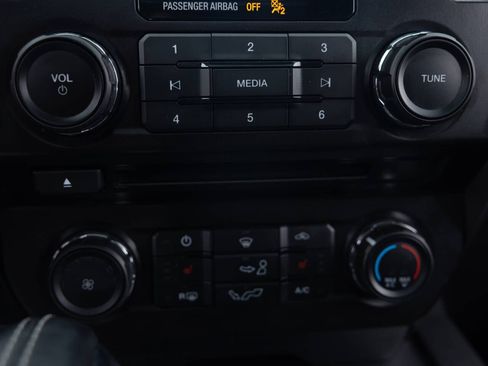 Used 2016 Ford F150 XLT w/ Equipment Group 302A Luxury image 31