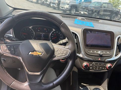 Used 2019 Chevrolet Equinox LT w/ Sun & Navigation Package FWD image 12