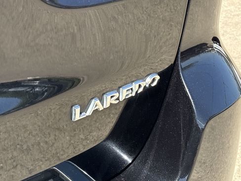 Used 2015 Jeep Grand Cherokee Laredo w/ Quick Order Package 23E image 18