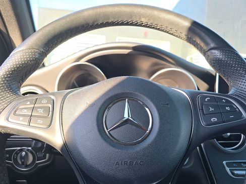 Certified 2018 Mercedes-Benz GLC 300 4MATIC image 25