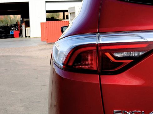 Used 2022 Buick Enclave Premium image 10