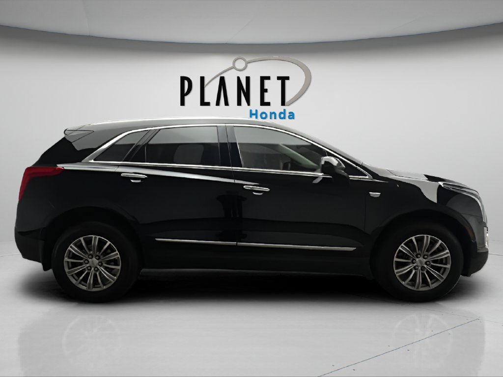 Used 2017 Cadillac XT5 Luxury w/ Driver Awareness Package AWD/4WD image 11