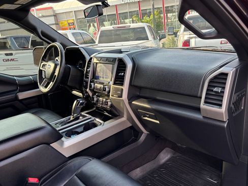 Used 2020 Ford F150 Lariat w/ Equipment Group 502A Luxury AWD/4WD image 29