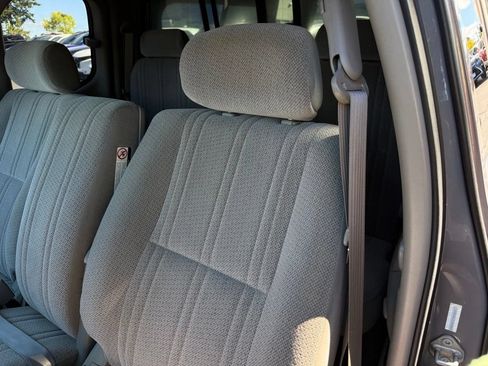 Used 2000 Toyota Tundra SR5 w/ Convenience Pkg RWD image 24