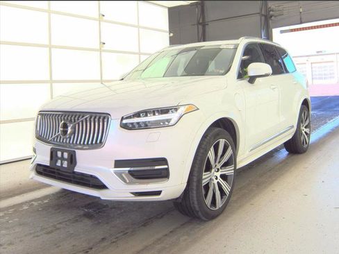 Used 2024 Volvo XC90 T8 Ultimate w/ Lounge Package image 1