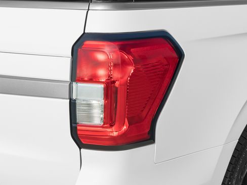 Used 2023 Ford Expedition XLT RWD image 50