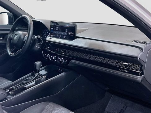 Used 2025 Honda Accord Sport image 26