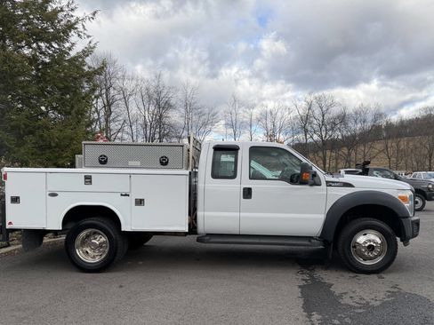 Used 2015 Ford F450 XL w/ Power Equipment Group image 3