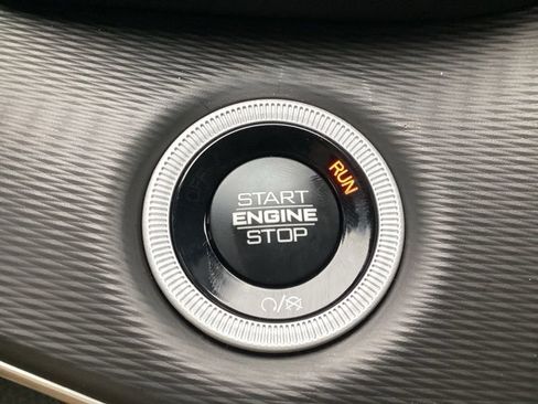 New 2025 Jeep Grand Cherokee L Laredo w/ Luxury Tech Group I image 39