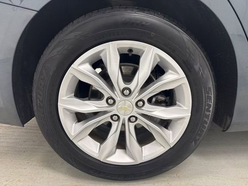 Used 2019 Chevrolet Malibu LT image 32