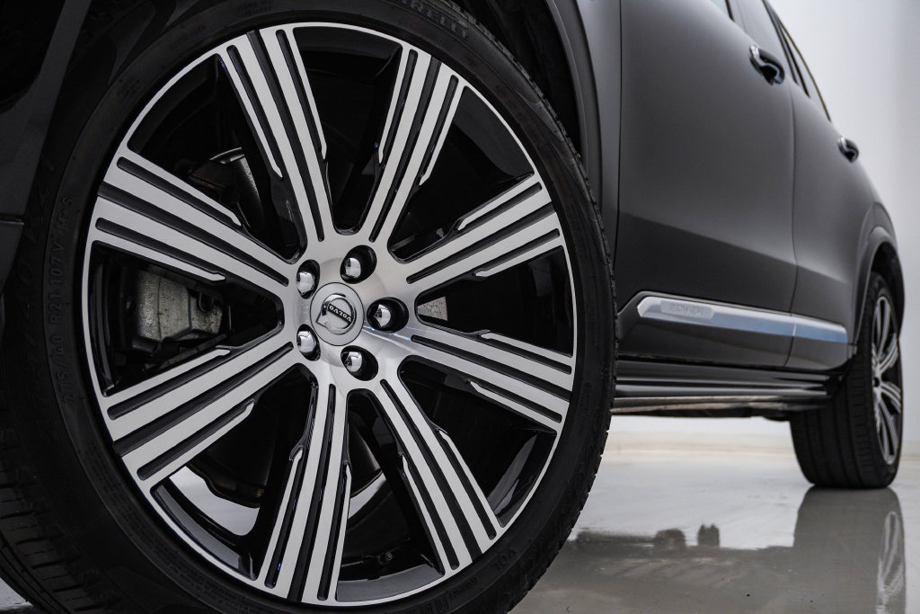 Used 2022 Volvo XC90 T8 Inscription w/ Advanced Package AWD/4WD image 5