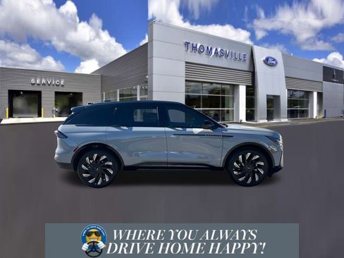 New 2026 Lincoln Nautilus Reserve w/ Jet Appearance Package image 2