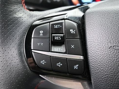 Certified 2025 Ford Explorer ST-Line AWD/4WD image 17