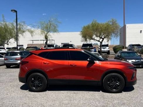 Used 2021 Chevrolet Blazer LT FWD image 4