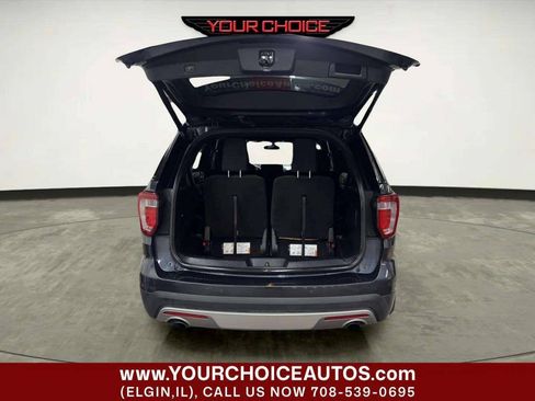 Used 2017 Ford Explorer XLT w/ Equipment Group 201A AWD/4WD image 5
