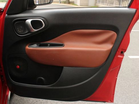 Used 2015 FIAT 500L Trekking FWD image 27