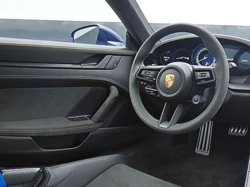 Used 2022 Porsche 911 GT3 RWD image 18