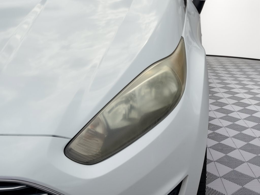 Used 2018 Ford Fiesta SE FWD image 12