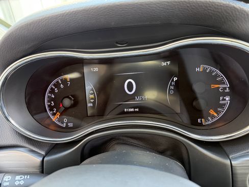 Used 2020 Jeep Grand Cherokee Limited image 38