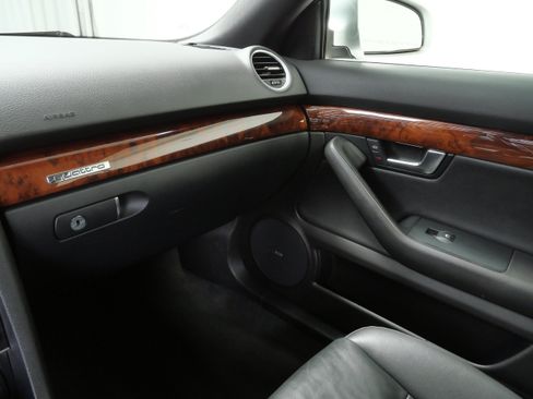 Used 2009 Audi A4 3.2 AWD/4WD image 19