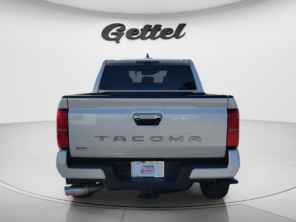 Used 2025 Toyota Tacoma Limited AWD/4WD image 6