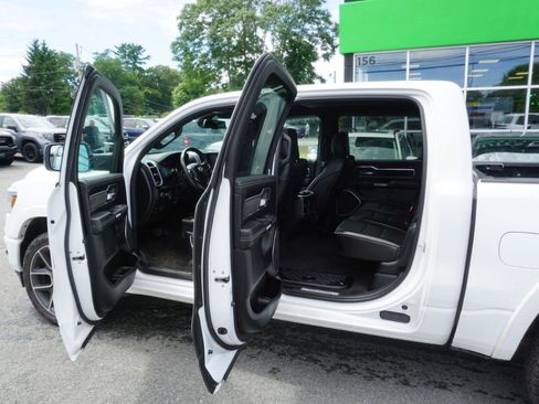 Used 2020 RAM 1500 Laramie w/ Sport Appearance Package AWD/4WD image 4