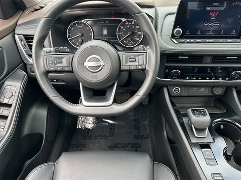 Certified 2023 Nissan Rogue SV w/ SV Premium B Package image 15