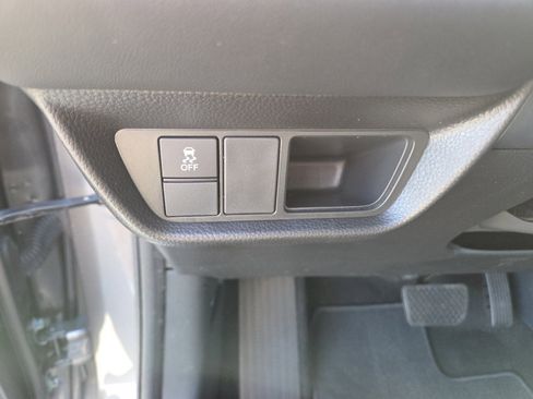 Certified 2025 Honda HR-V LX image 9