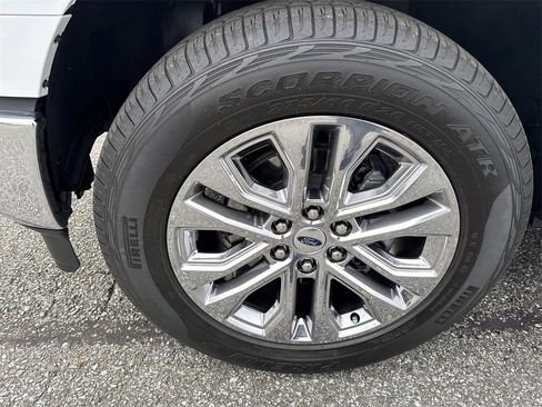 Used 2024 Ford F150 Lariat w/ Tow/Haul Package image 11